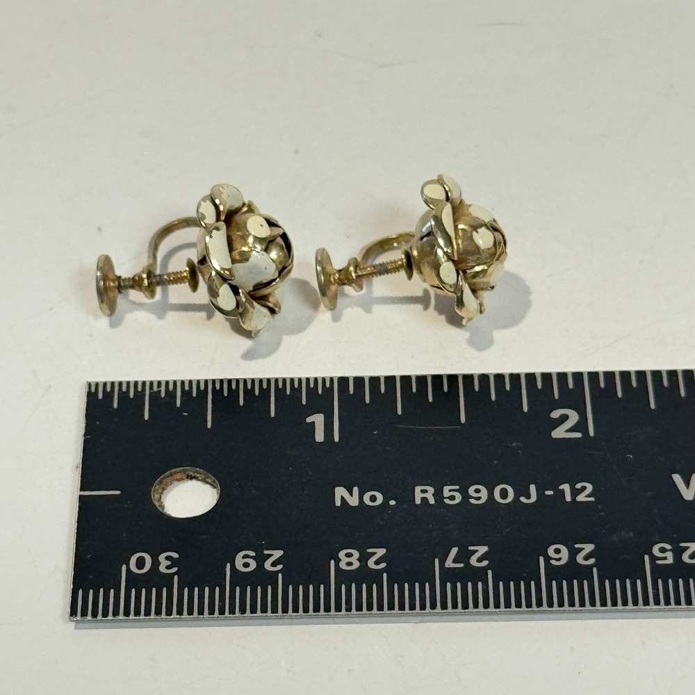 Vintage Gold Tone White Rose Flower Screw Back Earrings MCM Costume Jewelry
